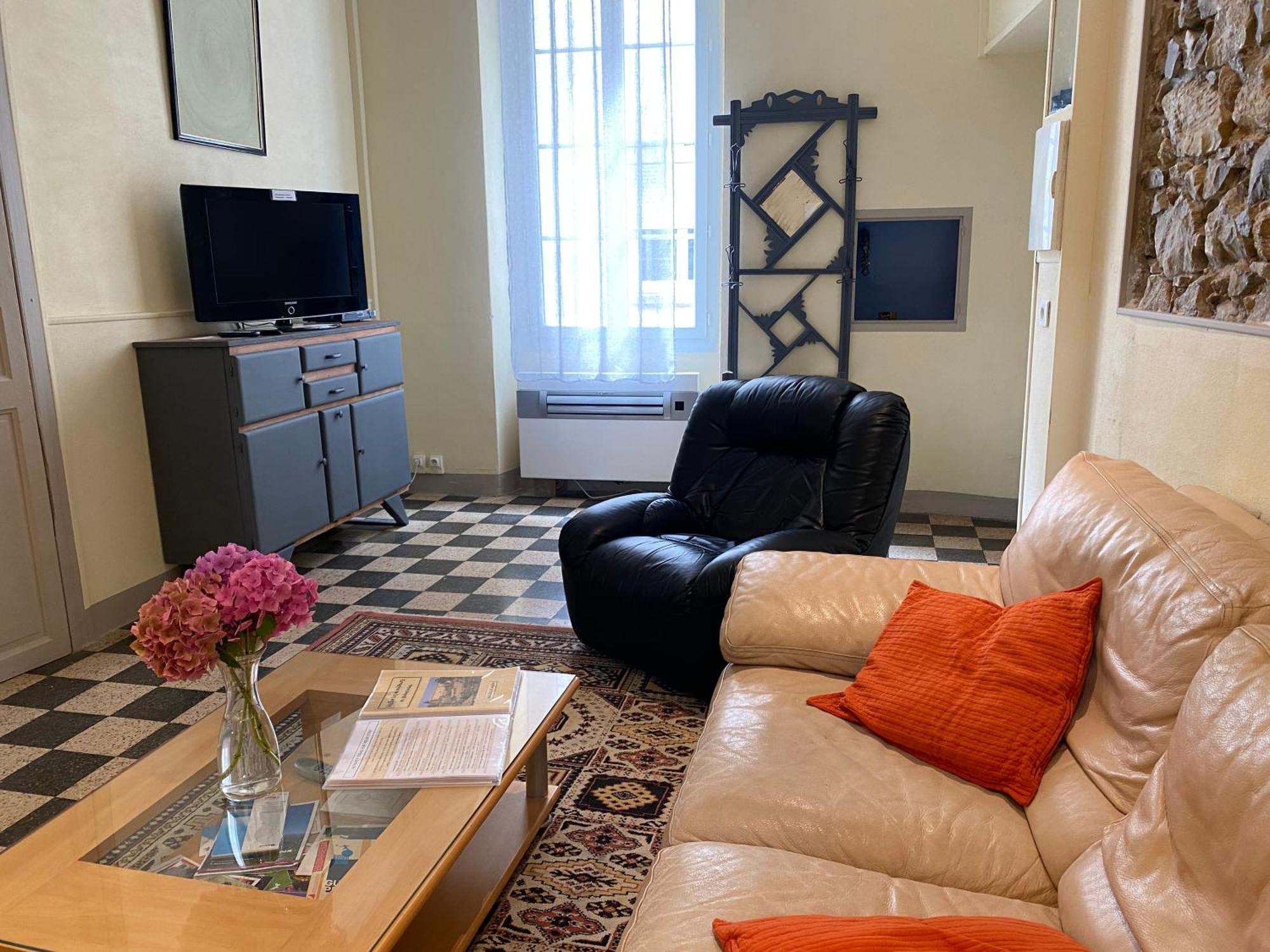 Residence Verdi - Appartements Meubles En Centre Ville Bédarieux 외부 사진